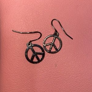 Peace sign dangle earring
